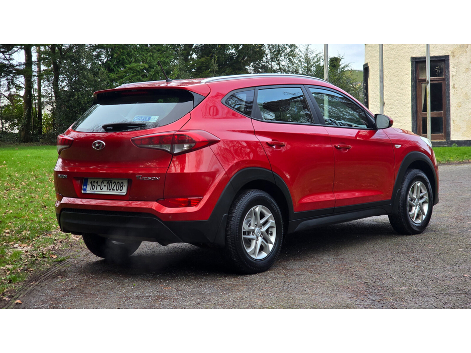 2016 Hyundai Tucson - image 5