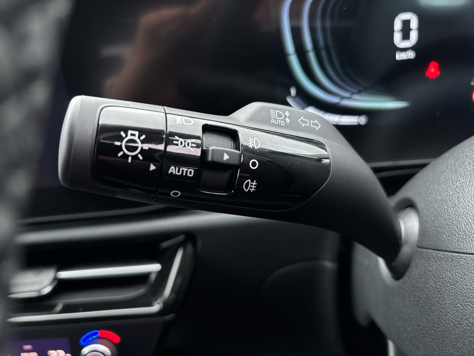 2025 Kia Niro HEV SEM €36,895