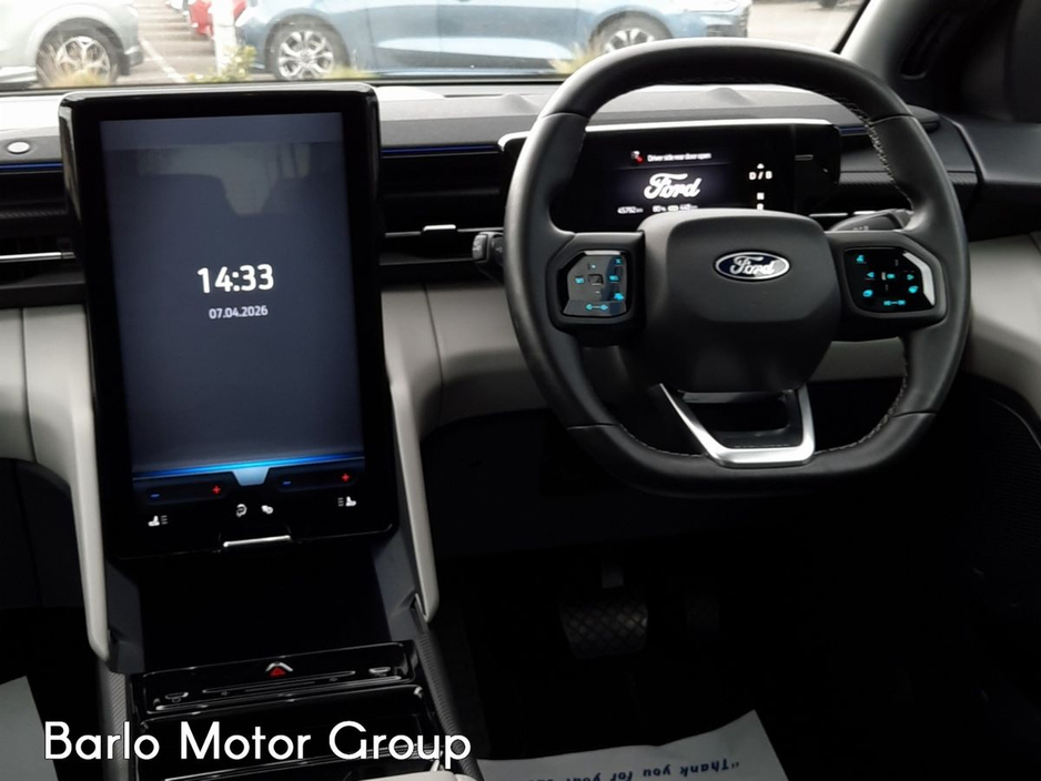 2024 Ford Explorer - image 7