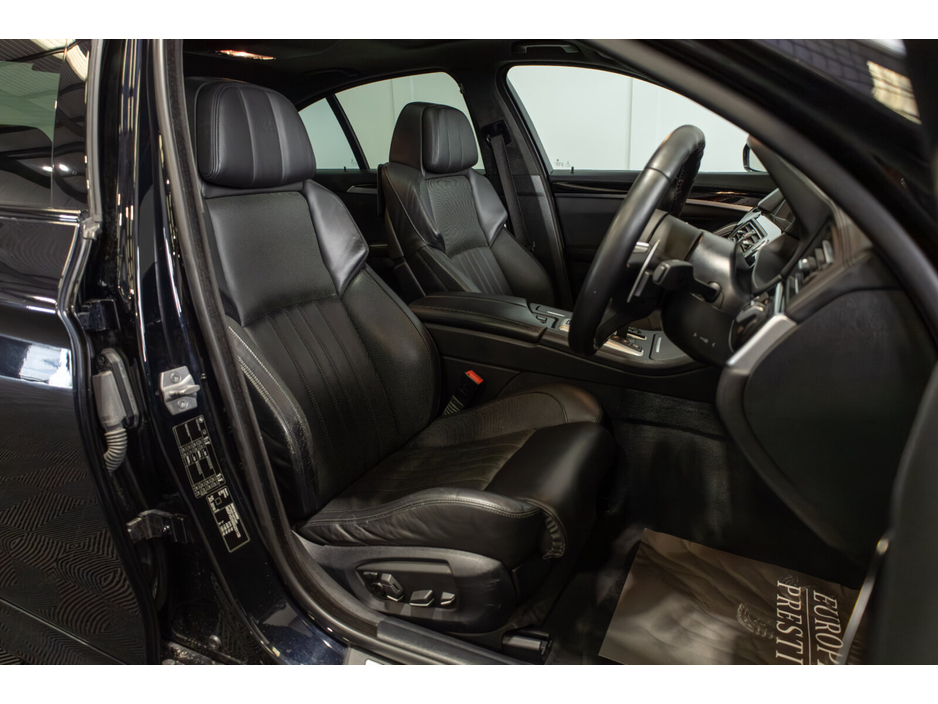 2016 BMW M5  €41,950