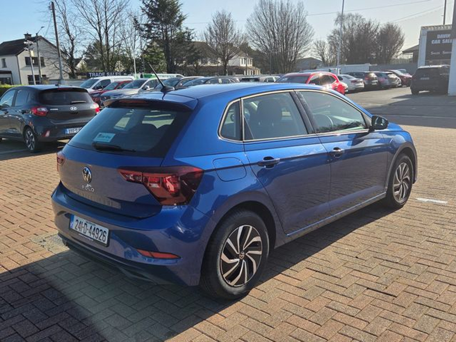 2024 Volkswagen Polo - image 4