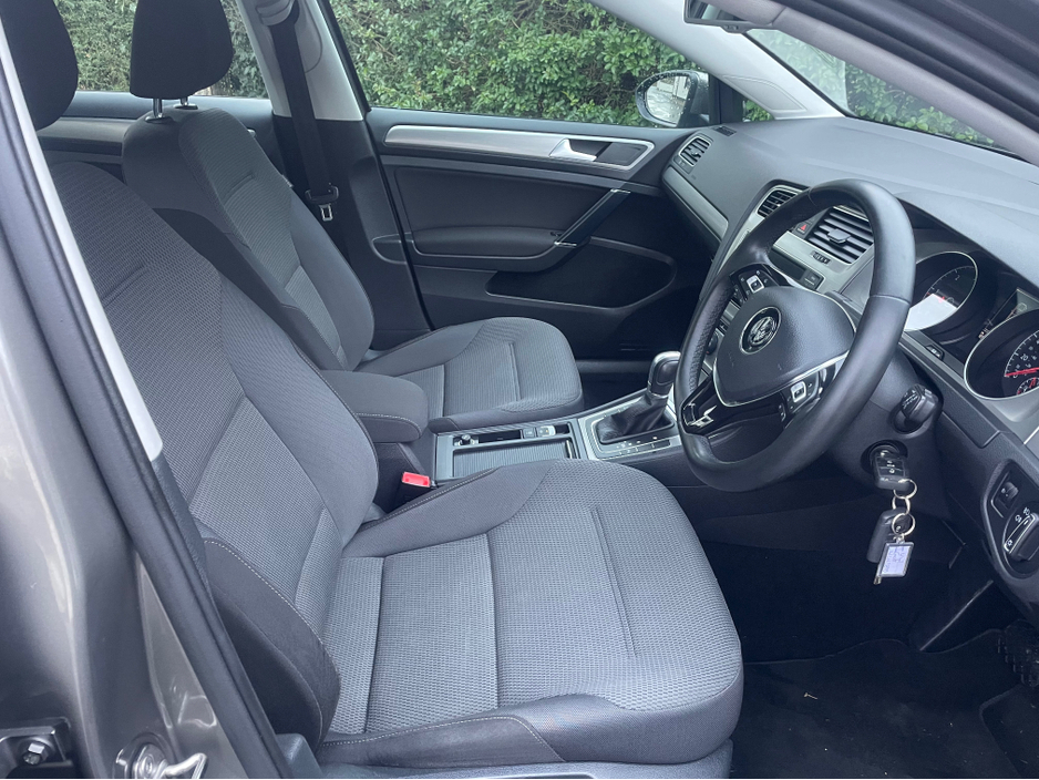 2016 Volkswagen Golf - image 6