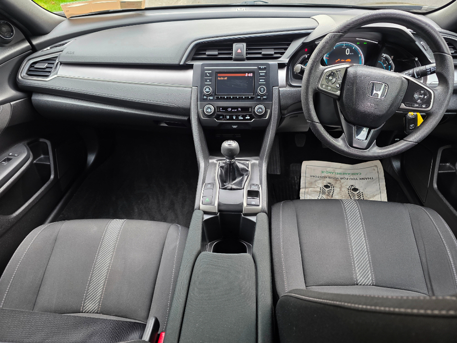 2019 Honda Civic - image 10