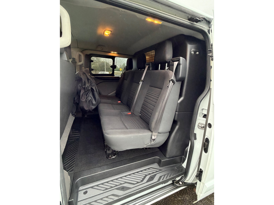 2021 Ford Transit Custom - image 11