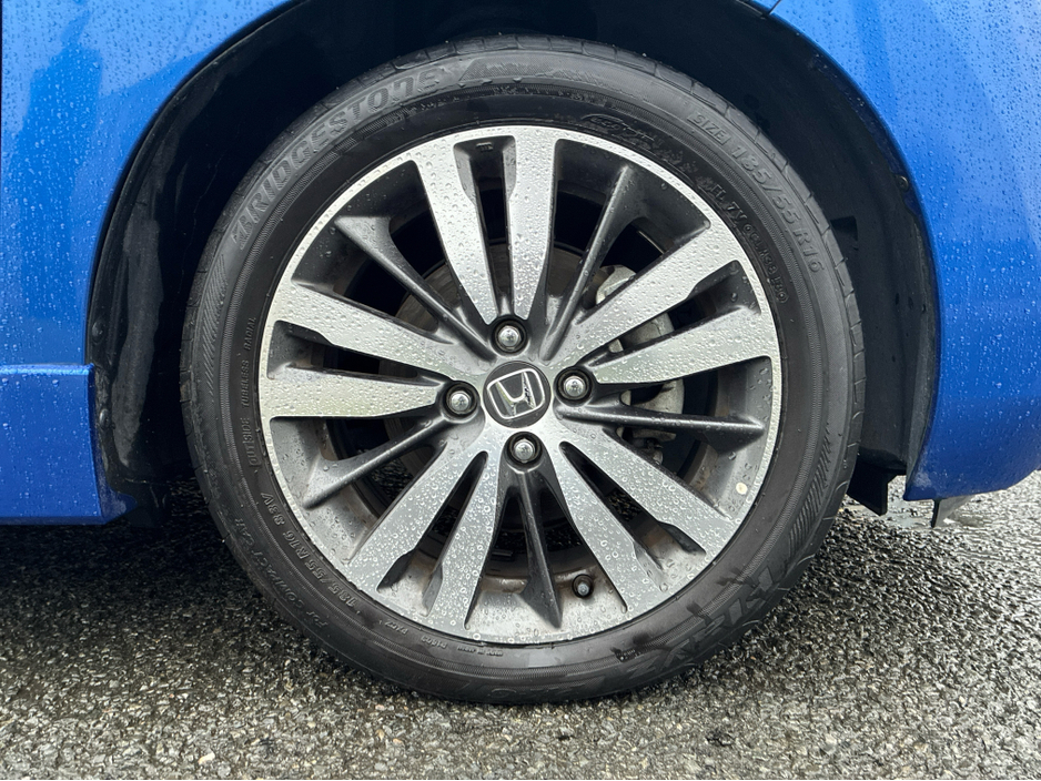 2014 Honda Fit 1.5L Petrol Hybrid Automatic €10,950