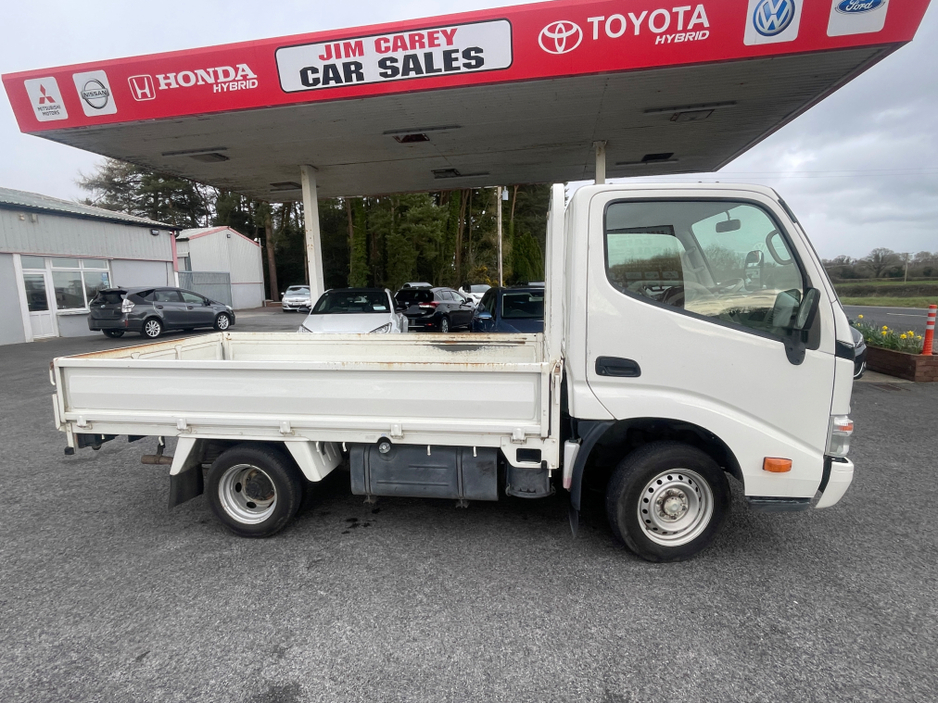 2013 Toyota DYNA - image 9