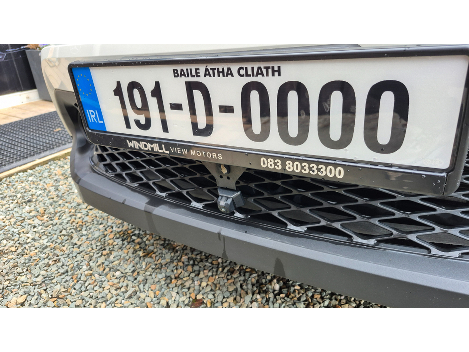 2019 Toyota C-HR - image 4