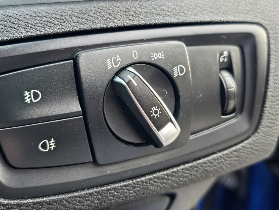 2017 BMW X1 - image 12