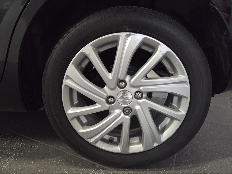 2024 Suzuki Swift - image 7