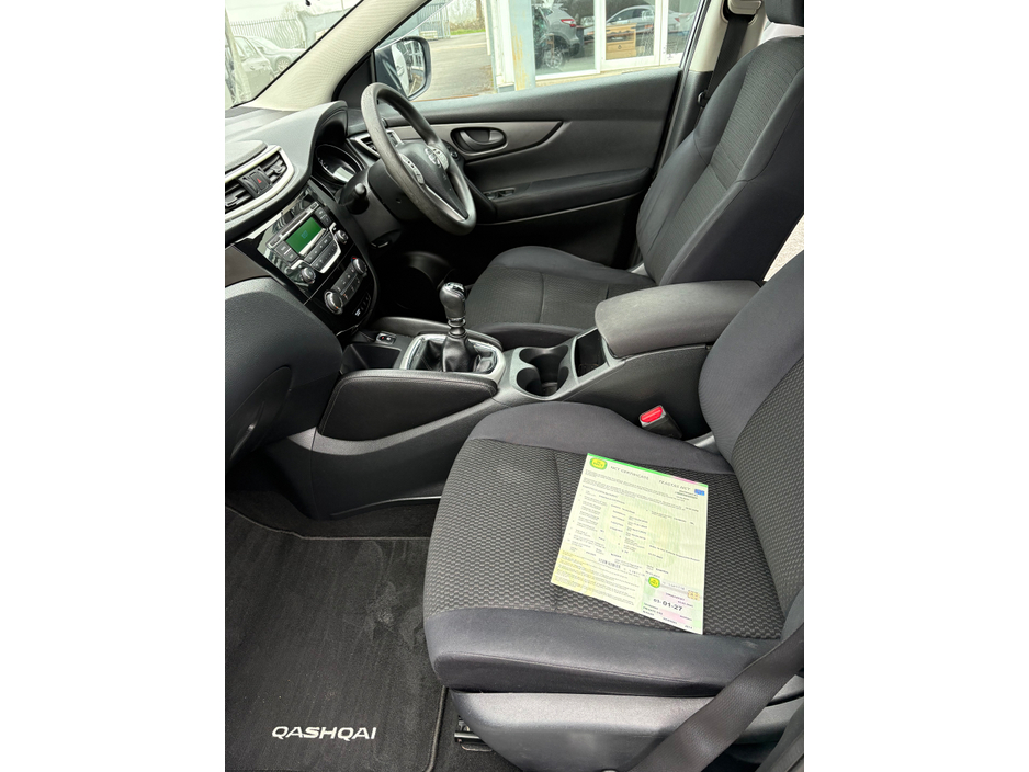 2014 Nissan Qashqai - image 12