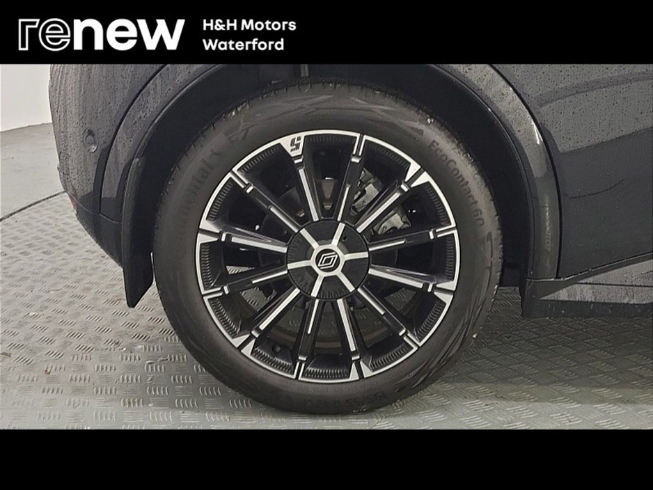 2025 Renault 5 - image 9