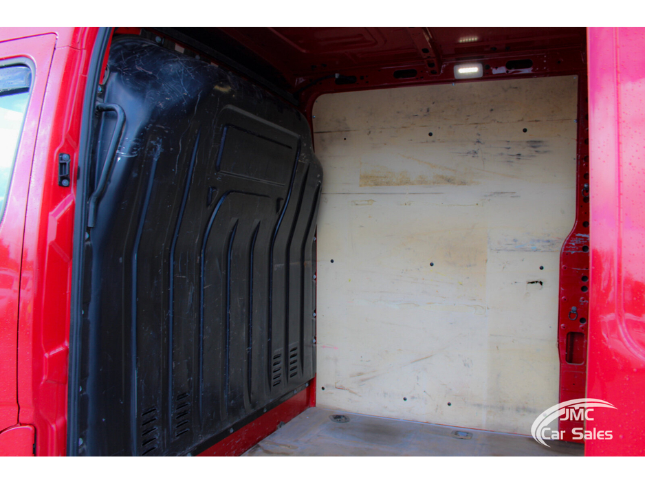 2020 Renault Master - image 19