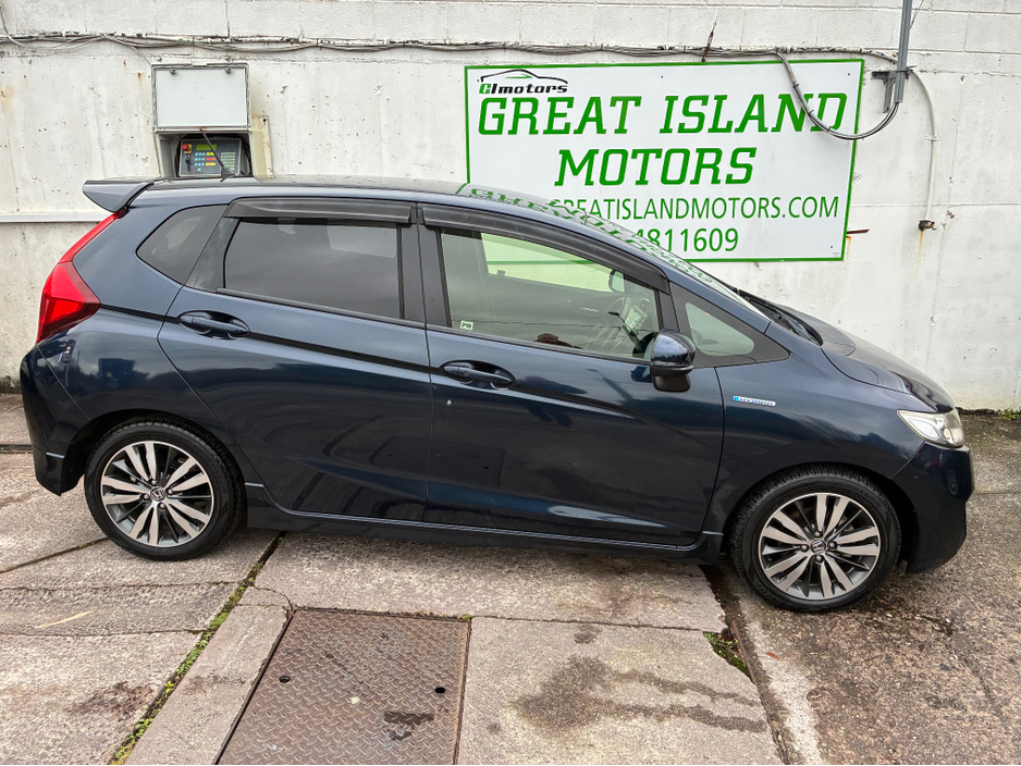 2016 Honda Fit DAA-GP5 €12,750