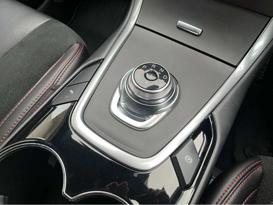 2023 Ford S-Max 7 SEATER AUTOMATIC ST-LINE 2.5 HYBRID PETROL //HIGH SPEC//HEATED SEATS AND STEERING WHEEL//ELECTRIC HALF LEATHER SEATS//REVERSE CAMERA//KEYLESS ENTRY//SAT NAV// €37,950