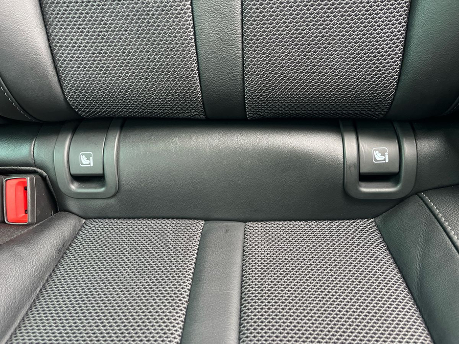 2023 Skoda Octavia - image 13