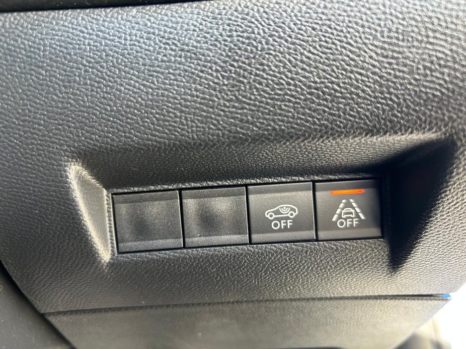 2023 Peugeot 2008 - image 27