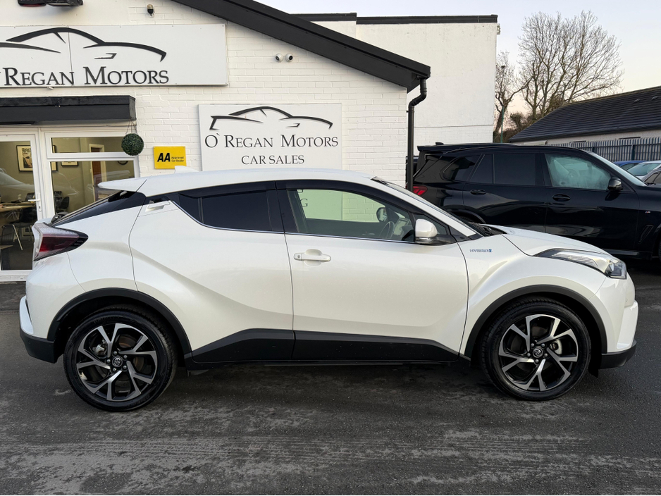 2017 Toyota C-HR (171) 1.8 HYBRID SPORT AUTO €19,450