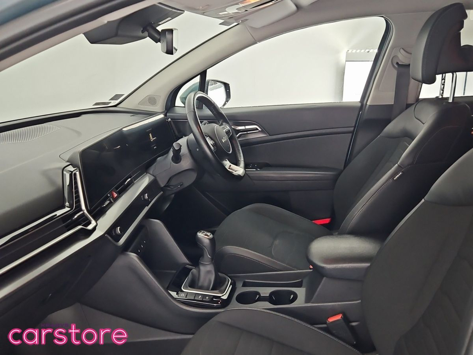 2023 Kia Sportage - image 12