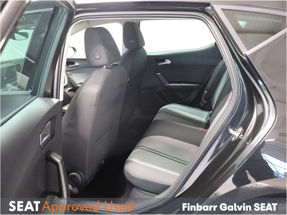 2022 SEAT Leon - image 10