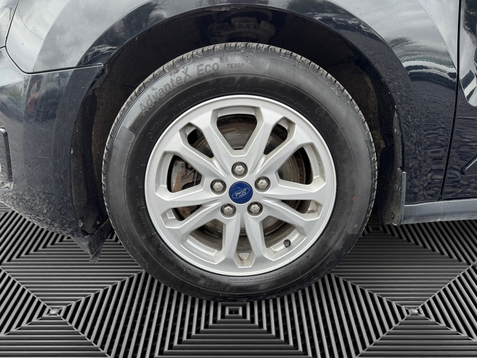 2020 Ford Transit Connect - image 14