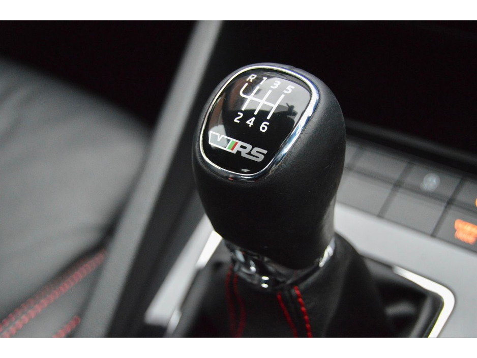 2015 Skoda Octavia RS 2.0TSI 230HP