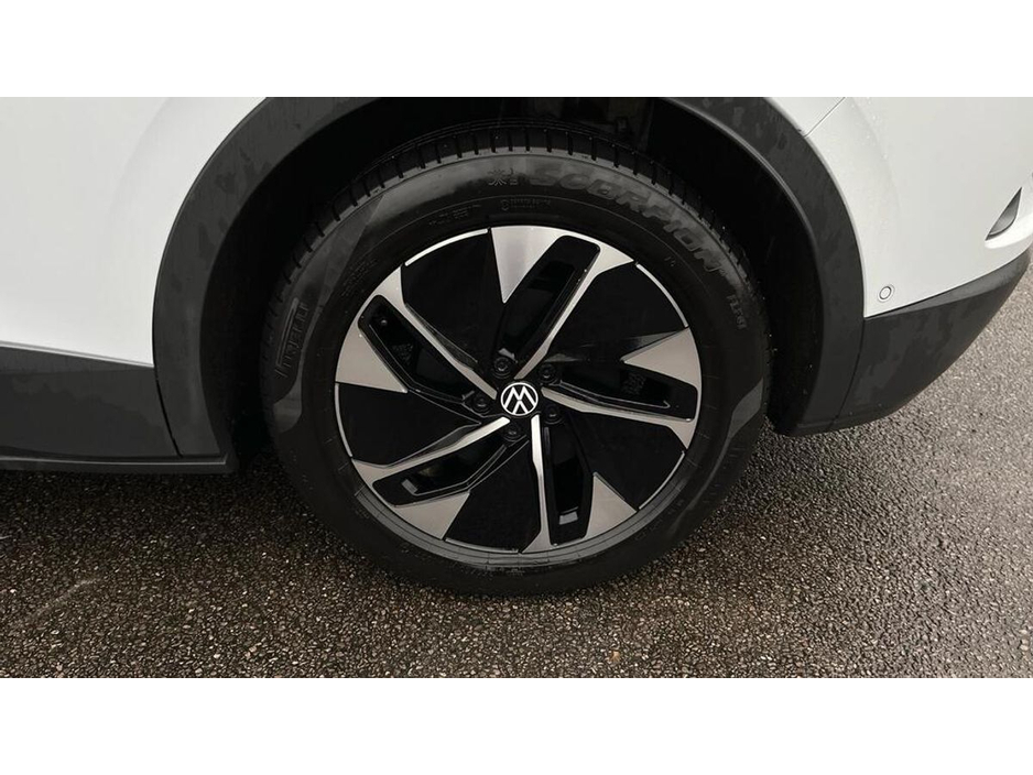 2025 Volkswagen ID.4 - image 6