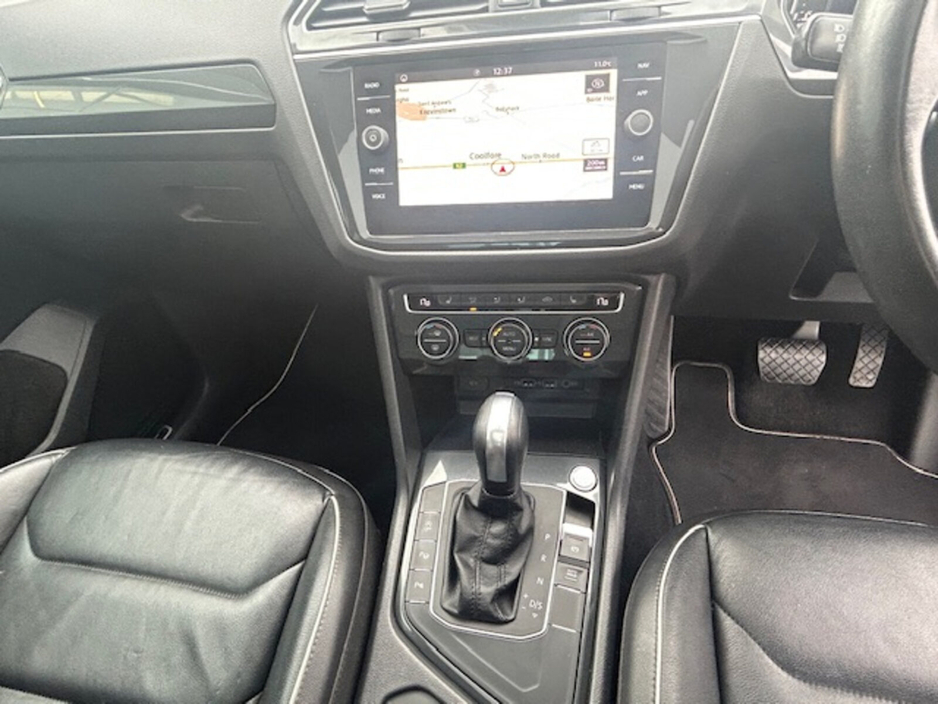2020 Volkswagen Tiguan - image 21