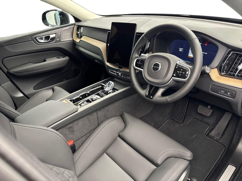 2026 Volvo XC60 T6 PLUS DARK *IN STOCK* €175 PER WEEK ON PCP €77,844