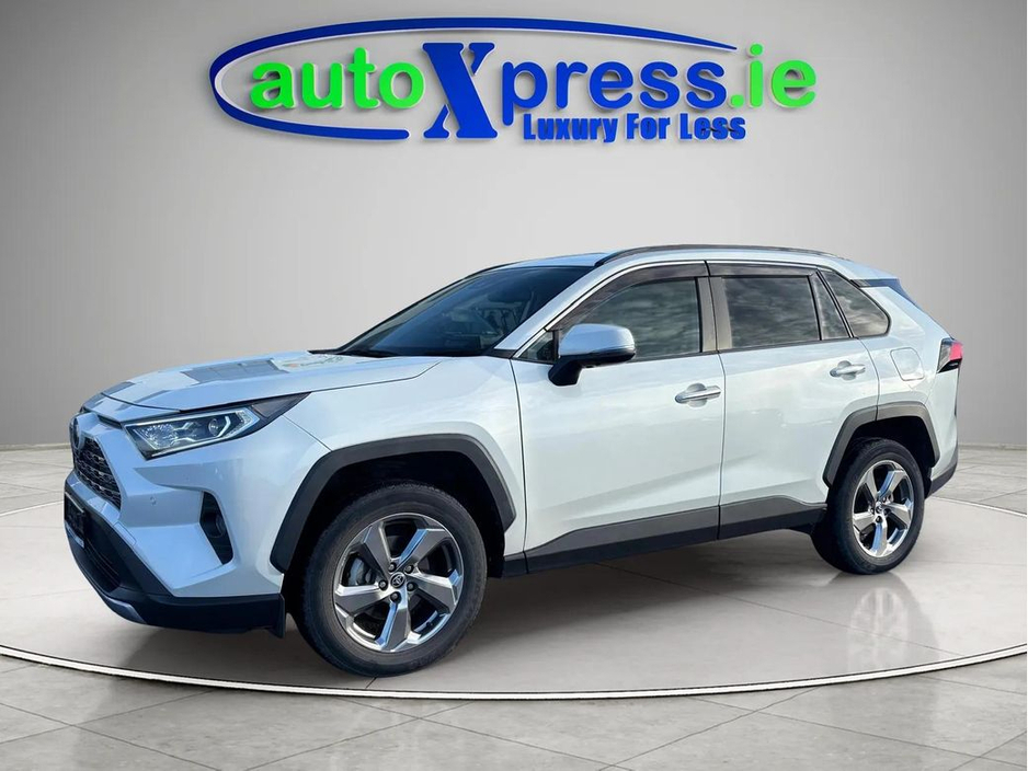 2020 Toyota Rav4 - image 8