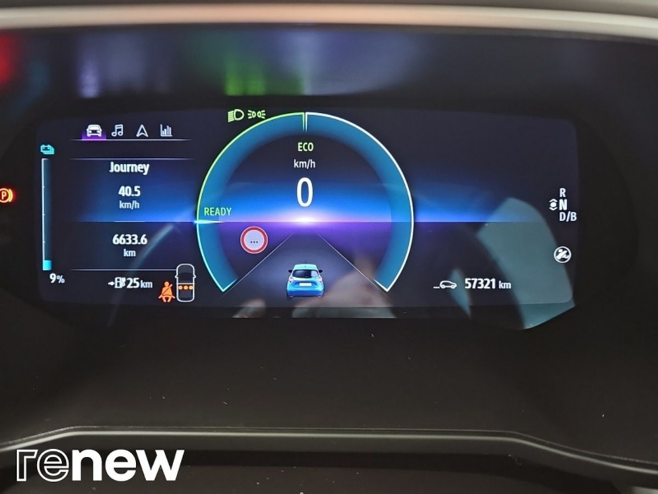 2022 Renault Zoe - image 13