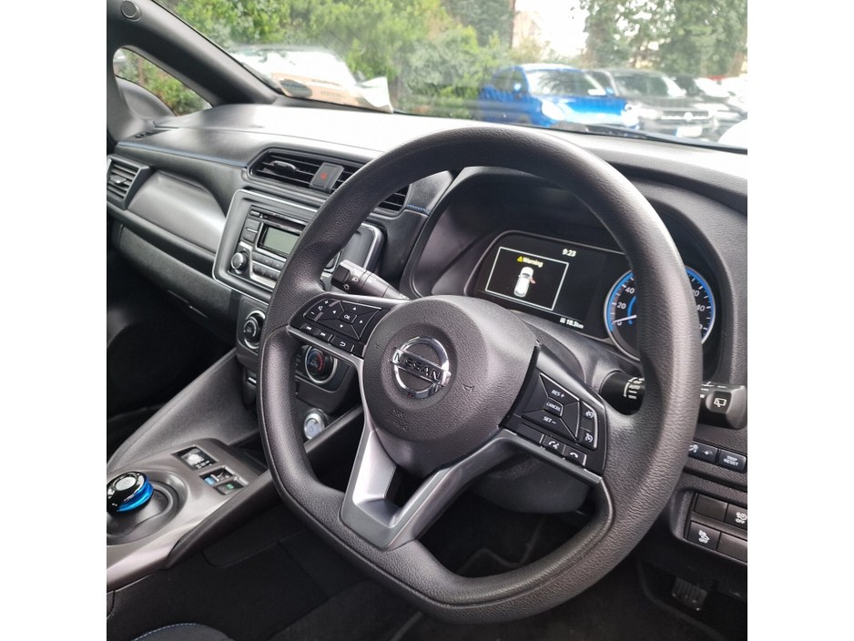 2018 Nissan Leaf Leaf XE 40 kWh €7,950