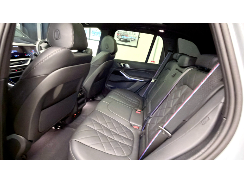 2025 BMW X5 50E MSPORT PRO €95,950