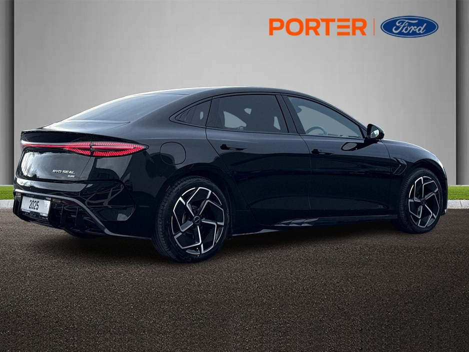 2025 BYD Seal - image 3