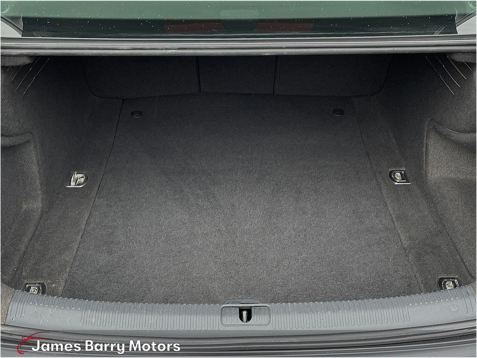 2017 Audi A4 2.0TDI 150HP S LINE €12,950