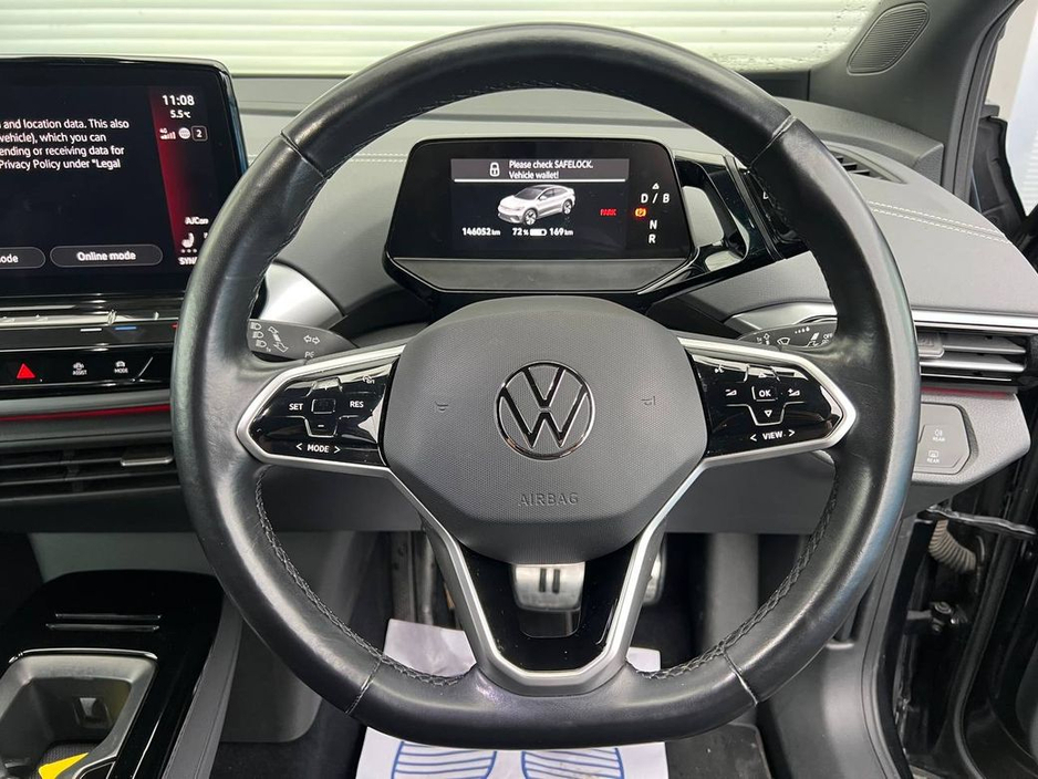 2023 Volkswagen ID.5 PRO LIFE 77KWH // HEATED SEATS // REVERSE CAMERA // DUAL ZONE CLIMATE CONTROL €24,950