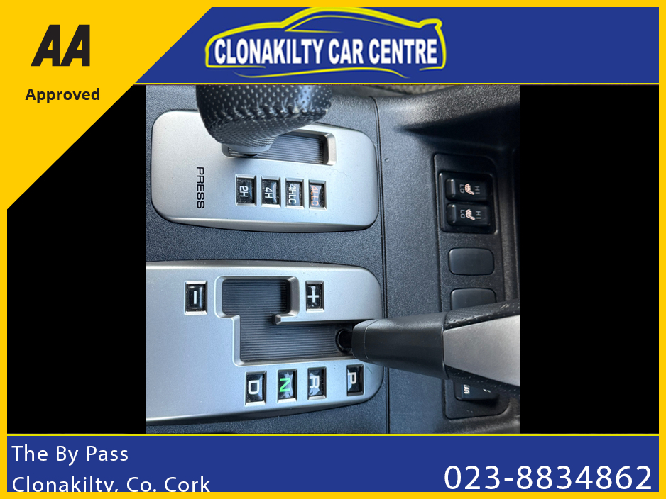 2006 Mitsubishi Pajero - image 23