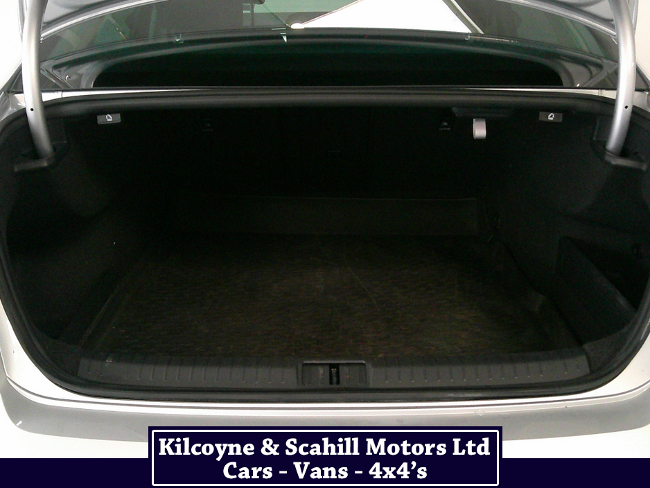 2016 Volkswagen Passat 1.6 TDI SE BUSINESS BLUEMOTION 120PS 4DR AUTO