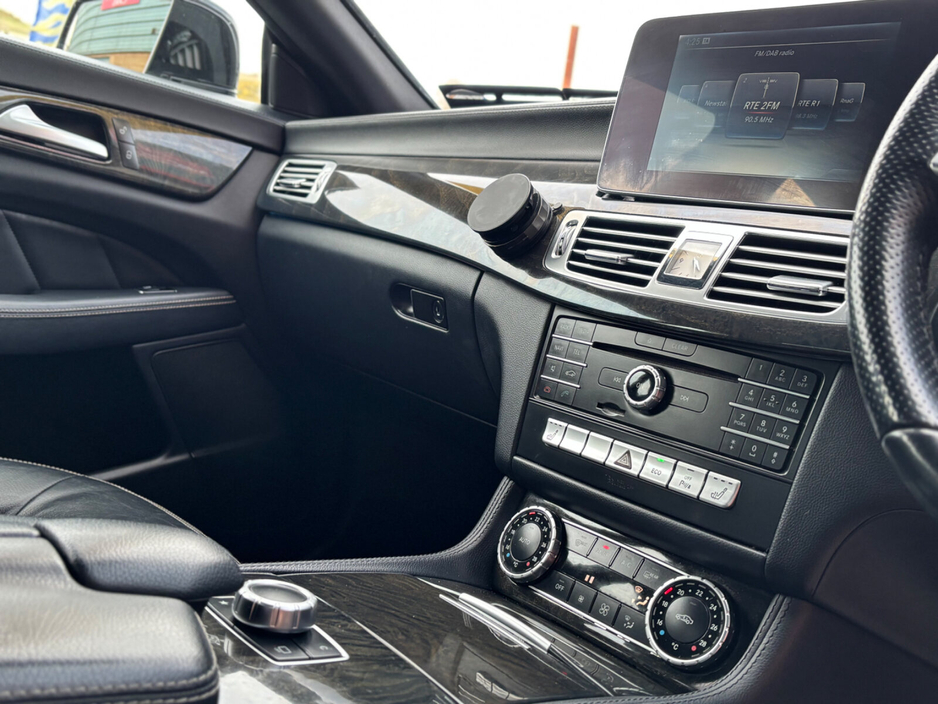 2015 Mercedes-Benz CLS Class - image 8