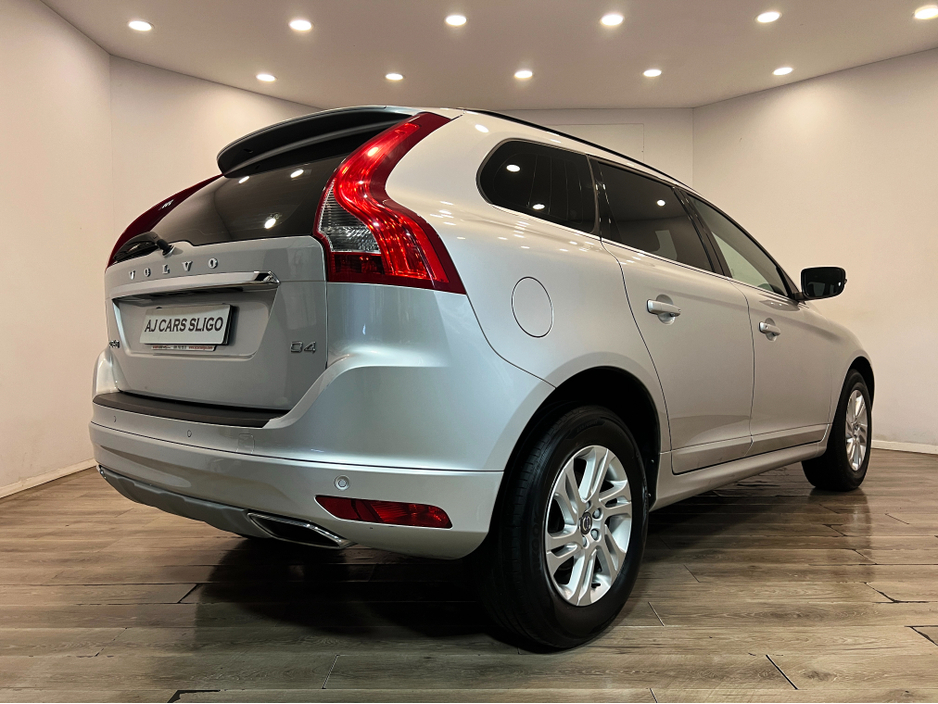 2016 Volvo XC60 D4 FWD SE 5DR €14,950