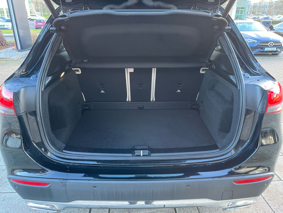 2022 Mercedes-Benz GLA Class - image 21