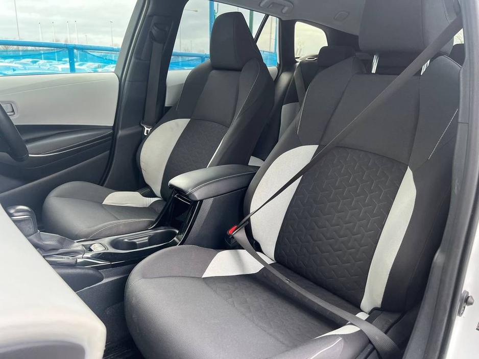 2022 Toyota Corolla - image 6