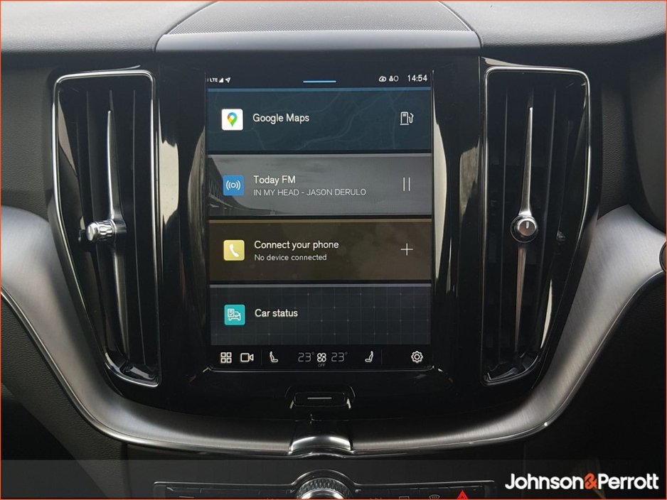 2022 Volvo XC60 B4 197bhp Diesel MHEV Momentum (Two Year Volvo Selekt Warranty + Two Year Volvo Service Plan) €46,900