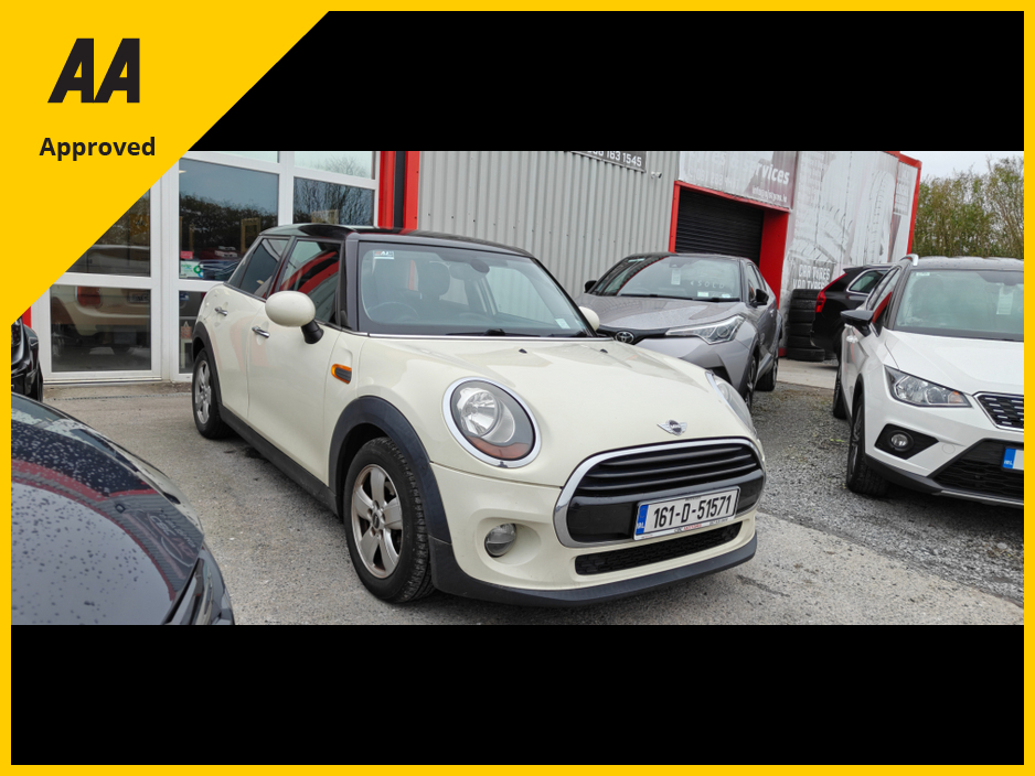 2016 MINI Hatch 2016 1.5 Petrol 5DR COOPER €10,950