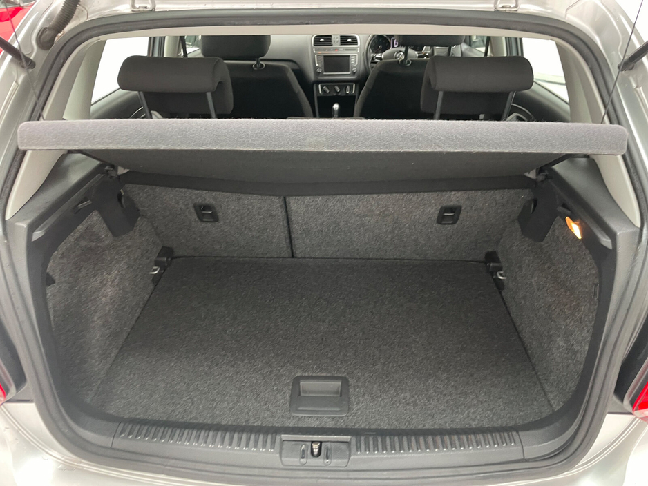 2015 Volkswagen Polo - image 17