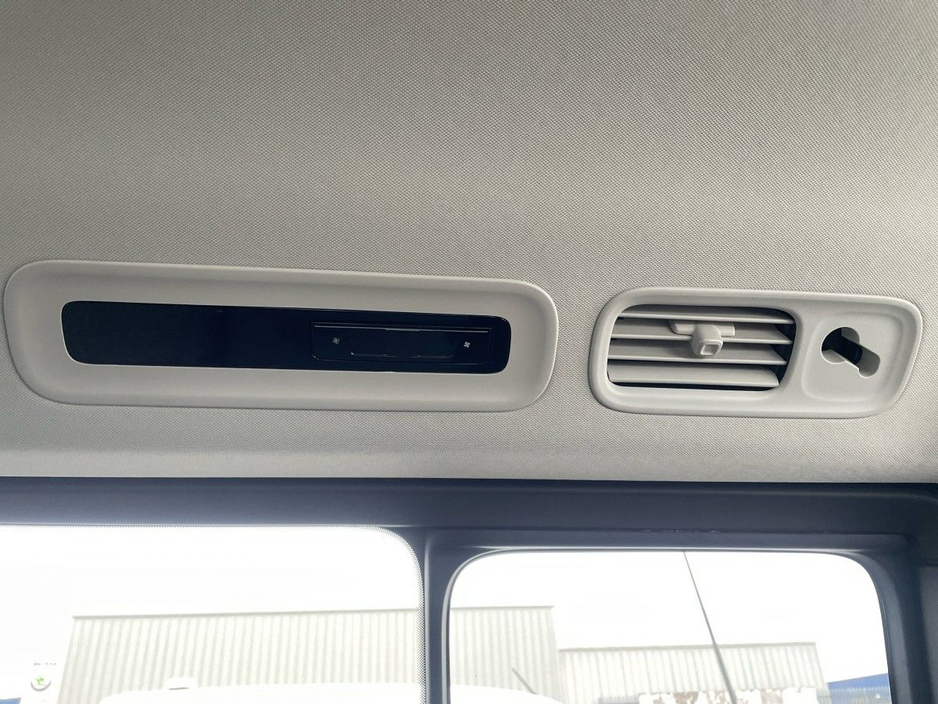 2025 Volkswagen ID.Buzz ID.BUZZ STYLE 86KWH 280BHP LWB €66,975