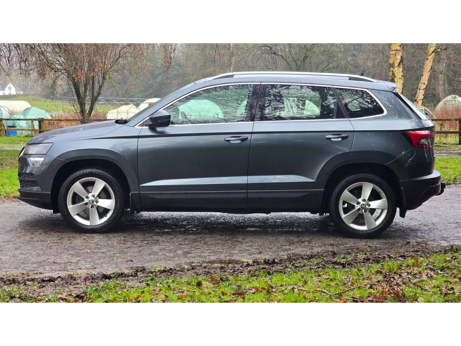 2019 Skoda Karoq - image 8