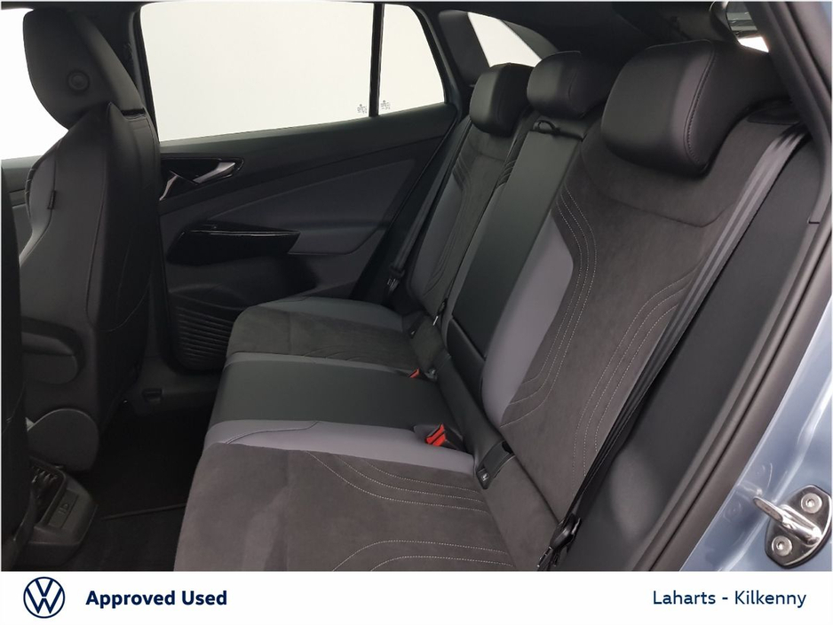 2023 Volkswagen ID.4 - image 7