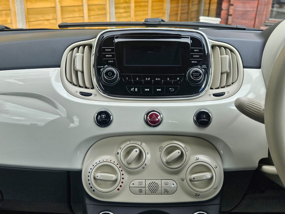 2016 Fiat 500 - image 19