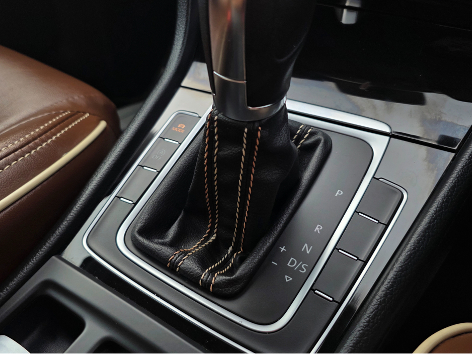 2014 Volkswagen Golf - image 20