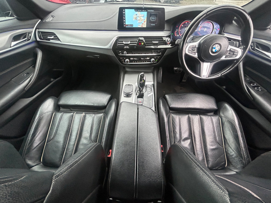 2018 BMW 5 Series - image 17